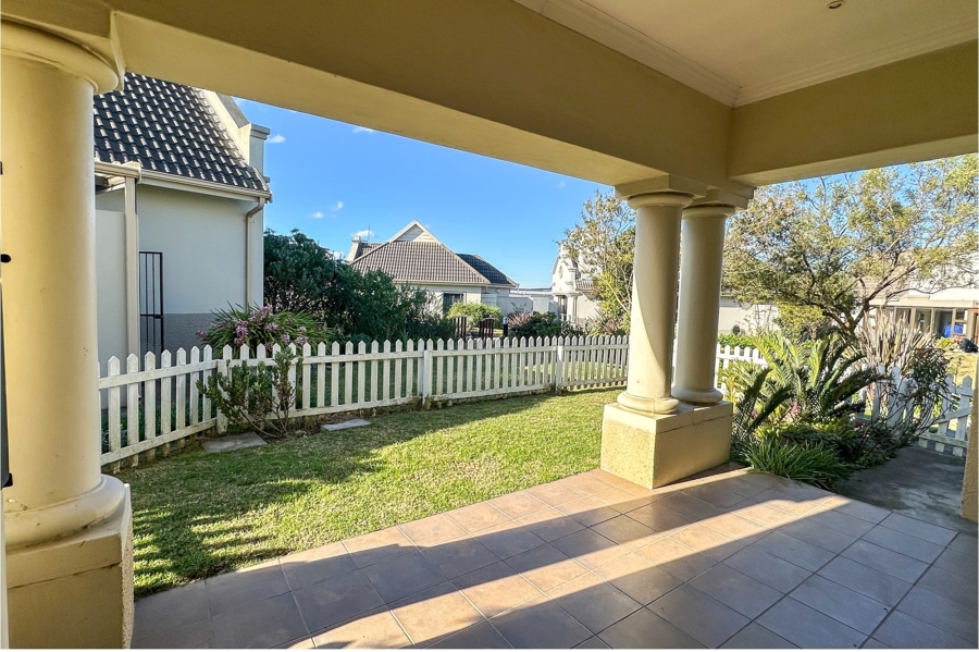 3 Bedroom Property for Sale in Blue Mountain Village Western Cape